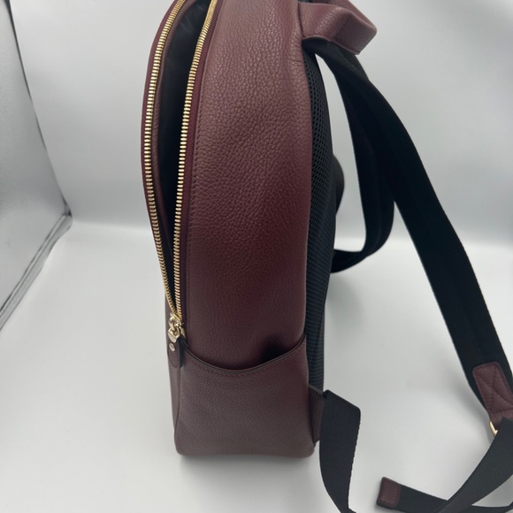 SALVATORE FERRAGAMO  Calfskin Gancio XL City Backpack Maroon/Wine color main image 4